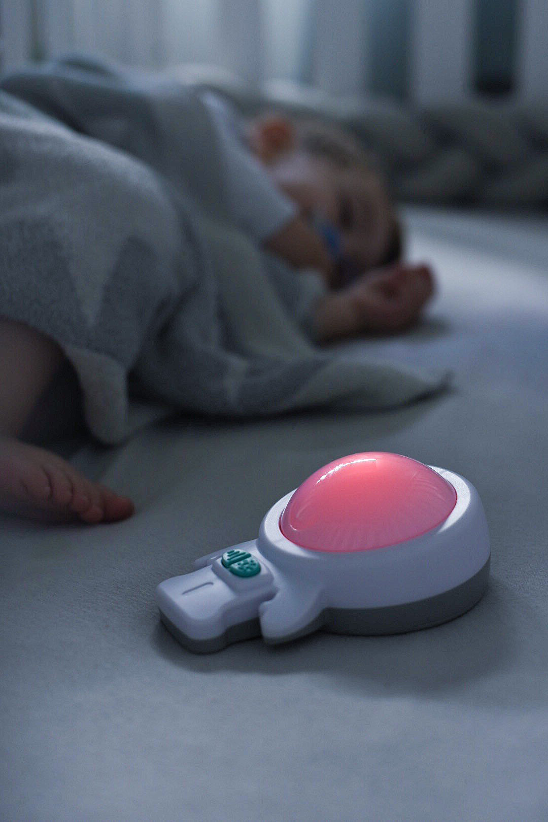 Zed by Rockit. Ayuda para dormir para bebés con vibraciones calmantes y luz  nocturna para cunas, cunas y camas. Vibra a través de cualquier colchón